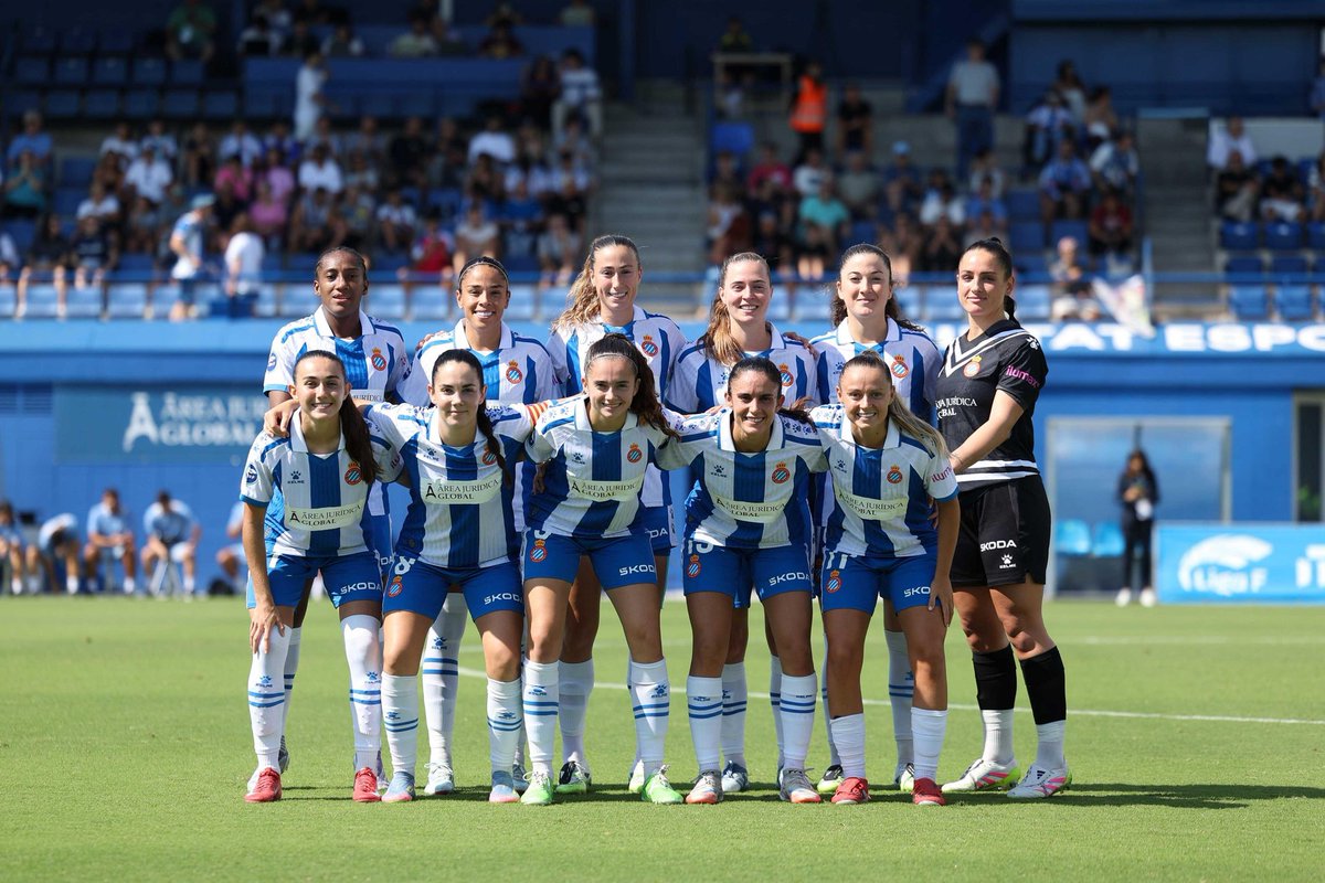 RCD ESPANYOL 0 - AT. MADRID 5
Derrota abultada e injusta tras una 1a parte igualada. Al inicio el VAR se estrena mal con penalty claro a Ona Baradad por agarrón que no pitan. Todo fué a la par hasta 2° gol en la 2a parte. Injusta goleada para las de Sara Monforte. #RCDEFem #RCDE