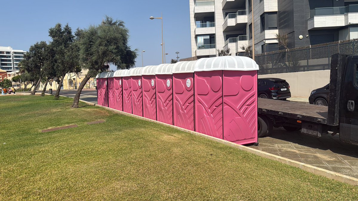 OlucarpaEventos's tweet photo. Un año más éxito rotundo en el coolturalfest 2025 en 📍Almería 🫣🤩.

#OlukarpaEventos https://t.co/MYE0202ugS