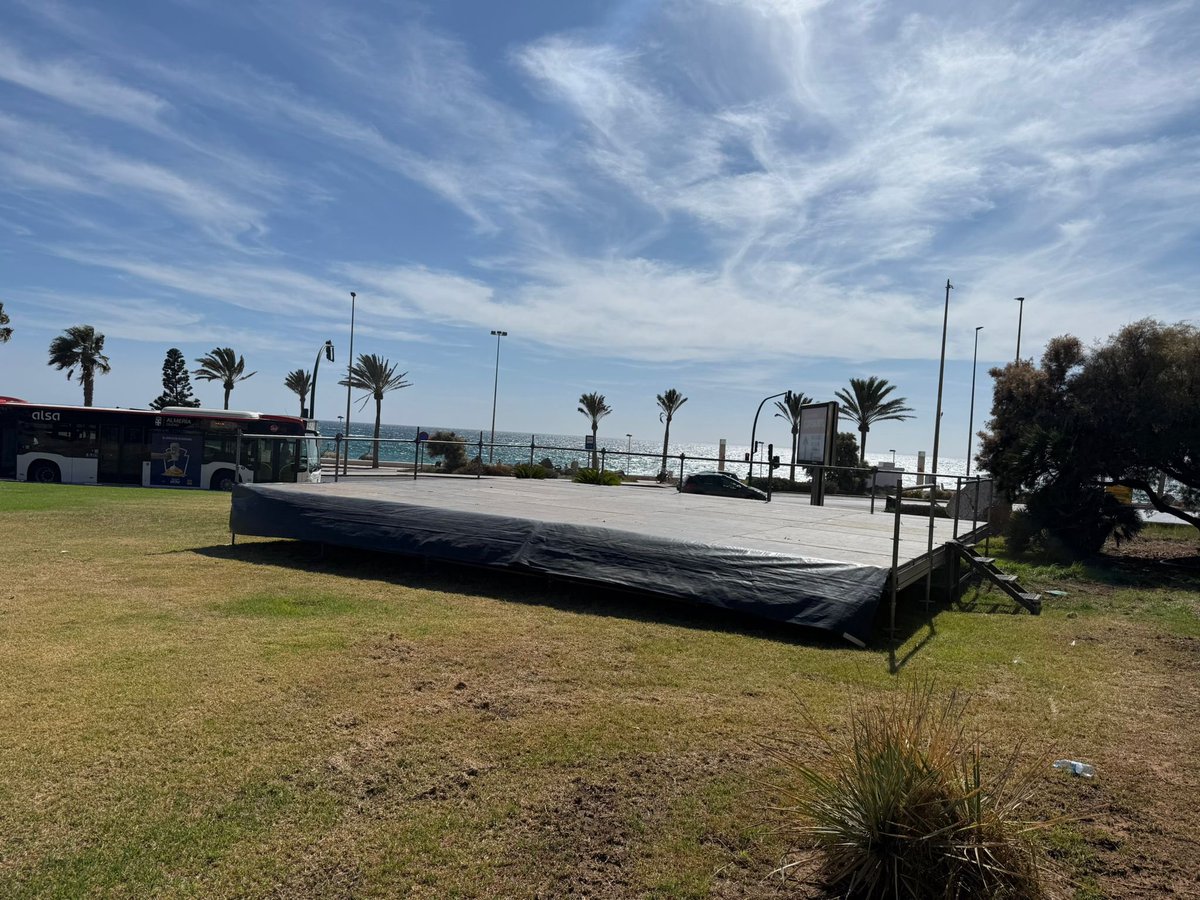 OlucarpaEventos's tweet photo. Un año más éxito rotundo en el coolturalfest 2025 en 📍Almería 🫣🤩.

#OlukarpaEventos https://t.co/MYE0202ugS