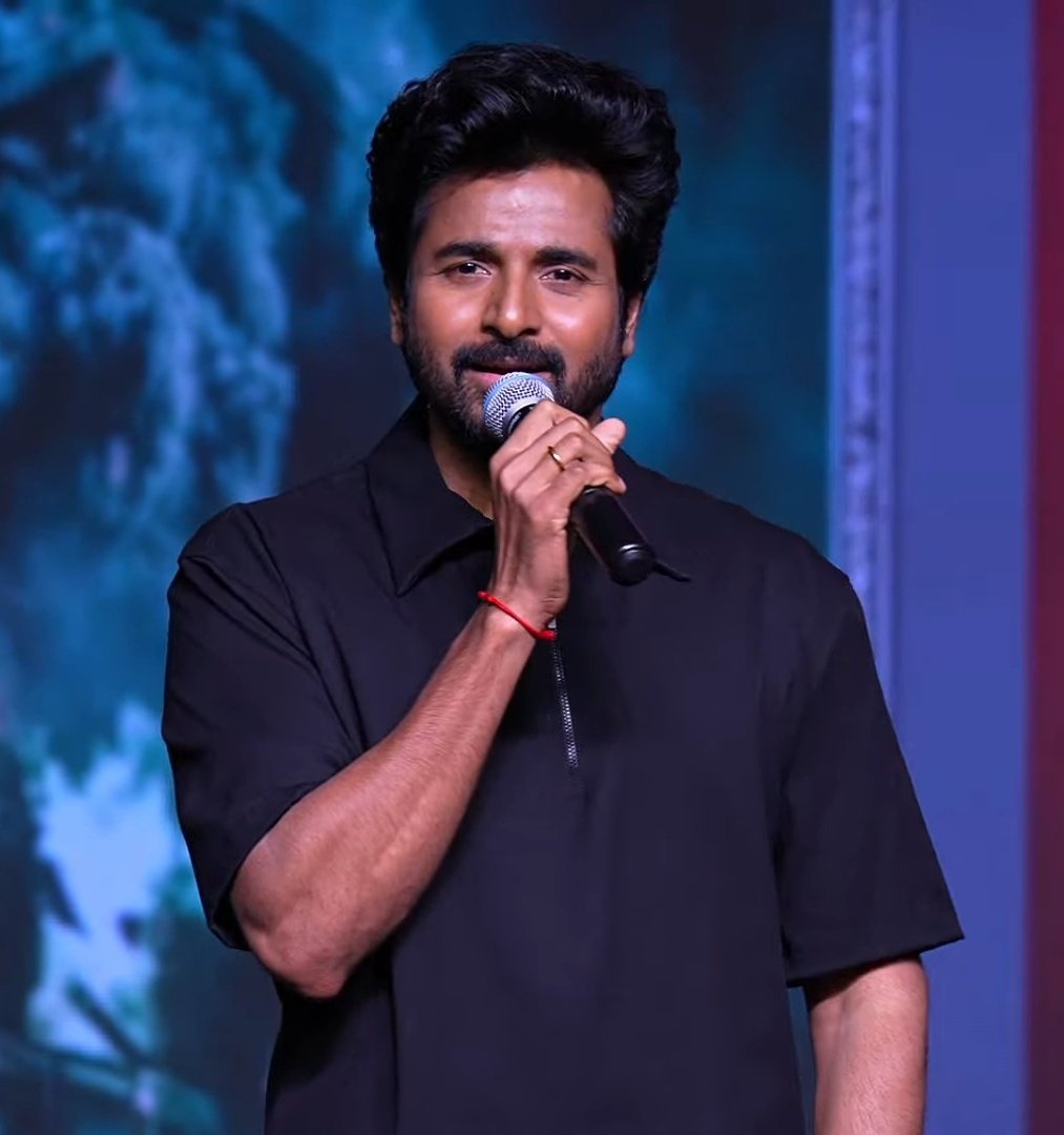 AllIndiaSKFC's tweet image. Our #KingSK 🔥

🖇️:youtube.com/live/WcNAYQRiX…

#Madharaasi #MadharaasiFromSep5