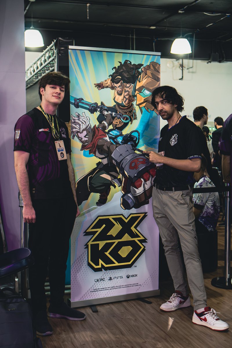 A equipe jogou com calma hoje o <a href="/2XKObrasil/">2XKO Brasil</a>  

SPOILER: Está divertido demais!

Em breve vamos soltar as nossas primeiras impressões