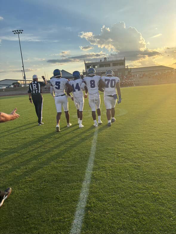 Senior Season opener vs shiner St. Paul great game for # 5 🔥

2 sacks
Pick 6
12 tackles
1 fumble recovery
2 forced fumbles
3 TFL’S