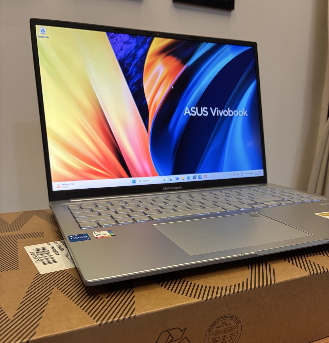 maheshflowcub's tweet image. just got a new laptop, what should I install?