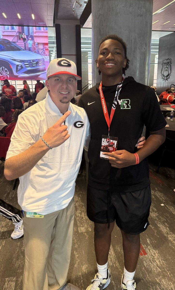 Had a great experience at <a href="/GeorgiaFootball/">Georgia Football</a>  Thank you for having me!  <a href="/coach_thartley/">Todd Hartley</a> <a href="/JEllisUGA/">James Ellis</a> <a href="/price_petagna/">Price Petagna</a> <a href="/Roswell_FB/">Roswell Football</a> <a href="/CoachThompson05/">Jonathan Thompson</a> <a href="/JeremyO_Johnson/">Jeremy Johnson</a> <a href="/JakeMRowe/">Jake Rowe</a> <a href="/TEwracademy/">Terrence Edwards</a> <a href="/RustyMansell_/">Rusty Mansell</a> <a href="/adamgorney/">Adam Gorney</a> <a href="/TomLoy247/">Tom Loy</a> <a href="/DemetricDWarren/">Demetric D. Warren</a> <a href="/ChadSimmons_/">ChadSimmons</a>