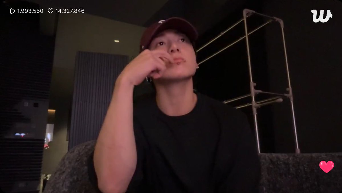 bluelleia's tweet photo. feliz cumpleaños jungkook!!! te amo mucho mucho ya 6 cumpleaños juntos <3 ojalá seas feliz siempre
#HappyJungkookDay #HappyBirthdayJungkook https://t.co/tFA9iMzIwo
