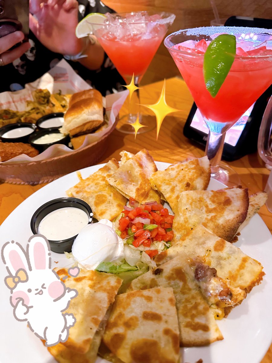 3 weeks straight of celebrations:

passing the nursing school entrance 
exam after a week of studying

passing the vibe check (interview with the nursing program director)

getting officially admitted into nursing school!!!! 🥳🥳🥳🥳 nurse tama real… Soon™️