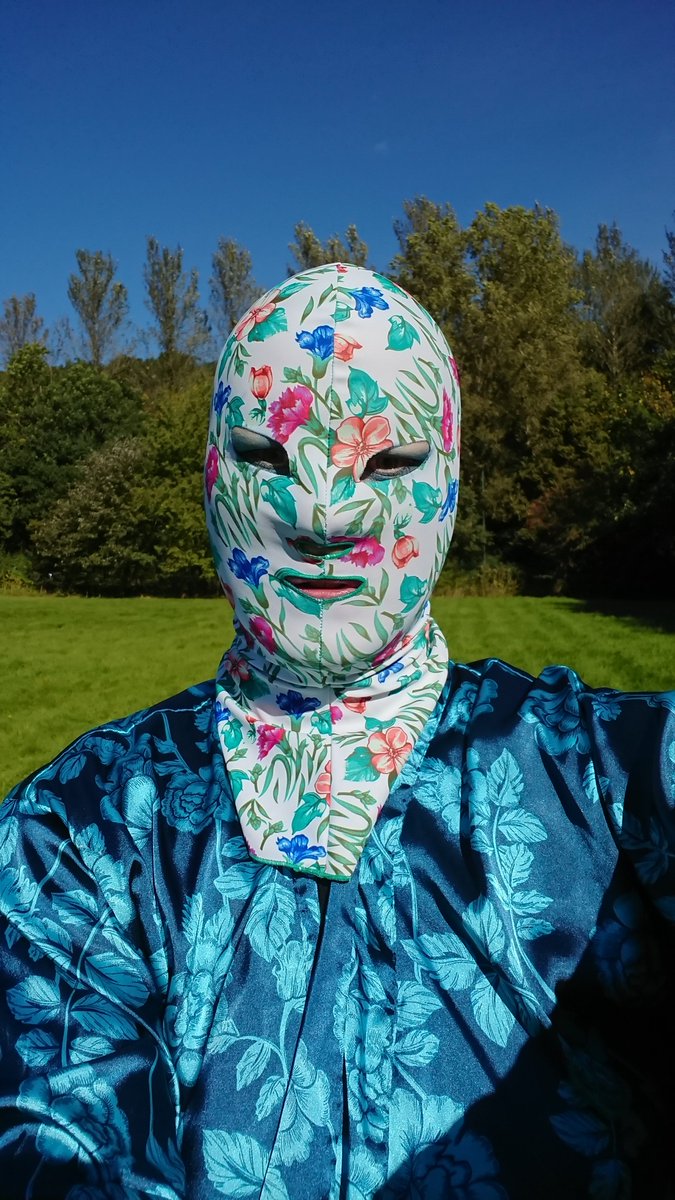 wampiremaster's tweet image. Sun Kissed Stroll Facekini, Kimono, Field Elegance
youtu.be/SkGQeR_RooI

#valdiskarklins #māsk #facemask #fullfacemask #hood #spandexmask #spandexhood #facekini #uvmask #flowermask #flowermasks #gloves #kimono #masklady #maskwomen #womenfacemask