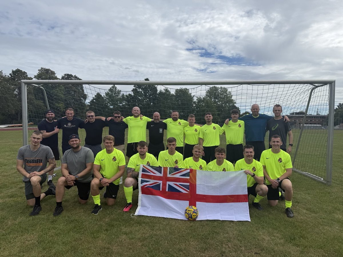 HMS Dasher tweet media