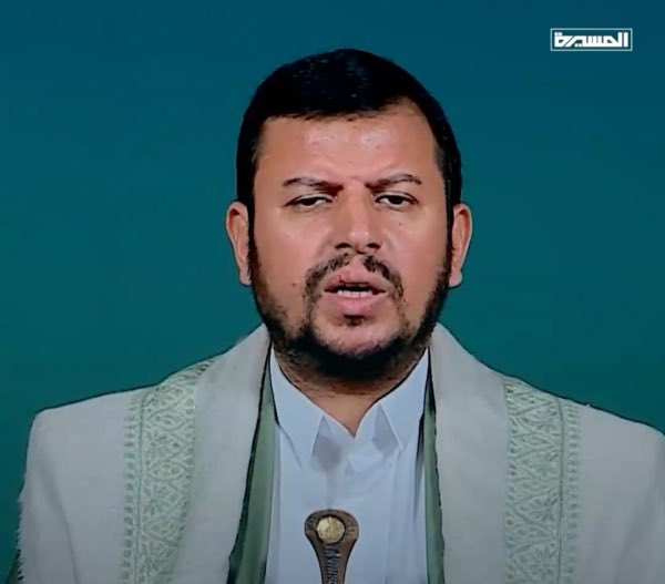 اليوم طلع مرعوب يبدو أن الخوف وصل الدماغ خلاص حتى أرجله ما عاد يتحركين 🤣..!

#اليمن #صنعاء #عدن