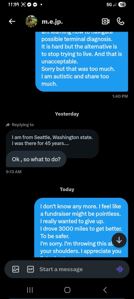 JustWinks's tweet image. Heads up!!