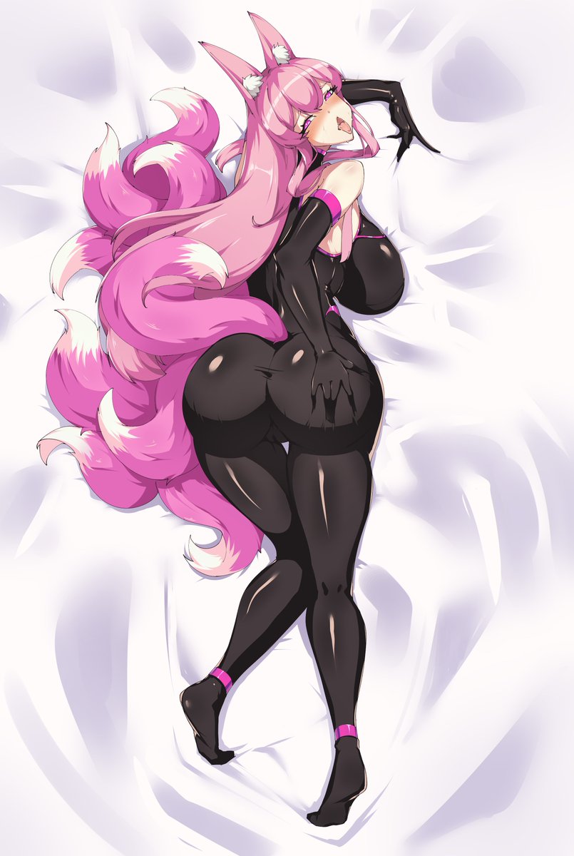 "Come dear, lay down with me, let me keep you warm and spoon you tonight~"

Ever wanted an Arya body pillow? well.. it does exist now~
Now you can feel her warm rubbery body right up against yours~

Artist: <a href="/pclle2/">pclle2 - COMMS OPEN -</a>