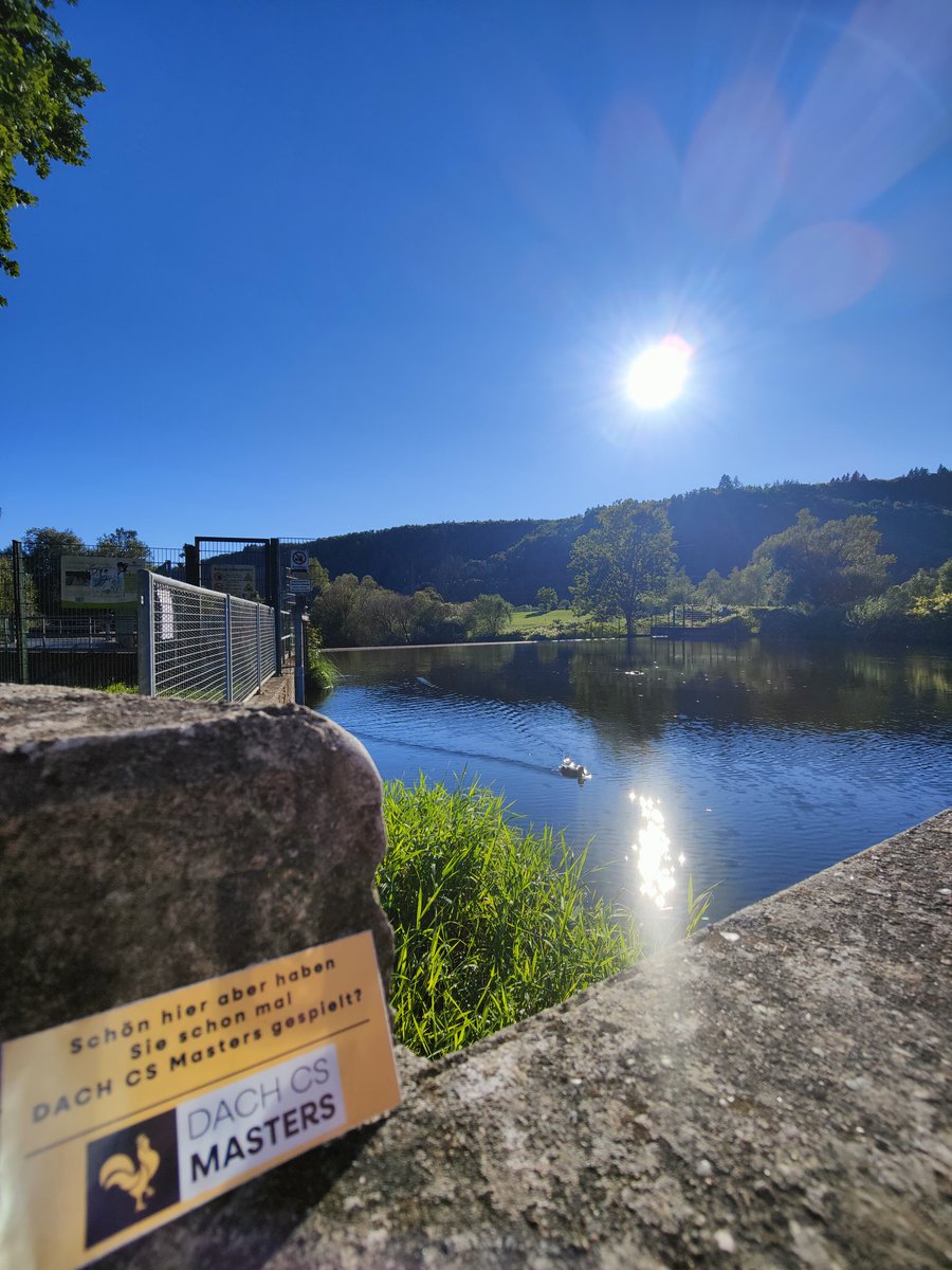 j4nnisCS's tweet image. Rein da jetzt, bis 3.9. ist die Anmeldung noch offen 📣

(Hab extra Sticker 800km weit mitgenommen, nur für das Bild)