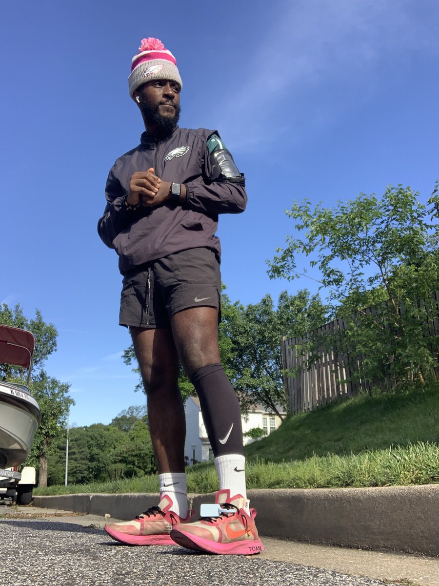 wilfriedboh's tweet image. KONG 🦍 
Wilfried de Yaoundé🇨🇲
#NikeRunClub 
#JustDoItSunday