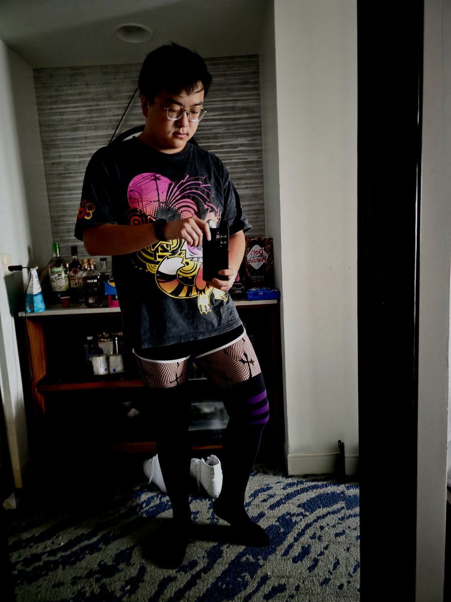 Good morning, I am very tired, it's megaplex day 2 (only????)

#Megaplex2025 #Megaplex