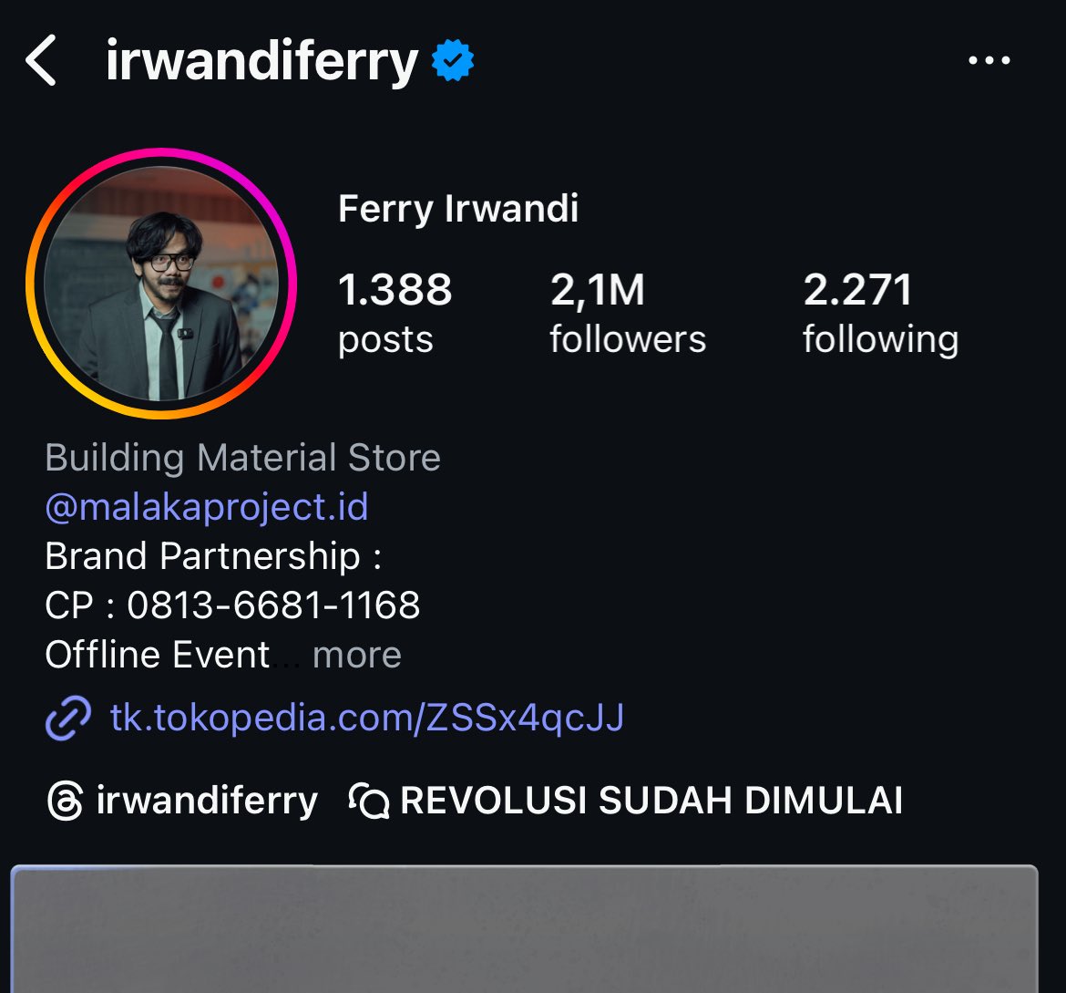 Daripada asbun dan asal ngomong 
Keliatan bodohnya 

Mending follow dia jadi paham pergerakan kayak gimana?? 
Mulai dr taktik smpai apa yg terjadi jika darurat militer terjadi