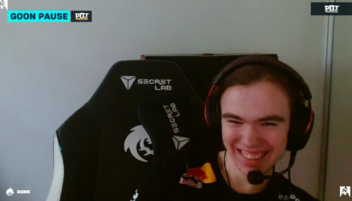 What is this new kind of pause?😭