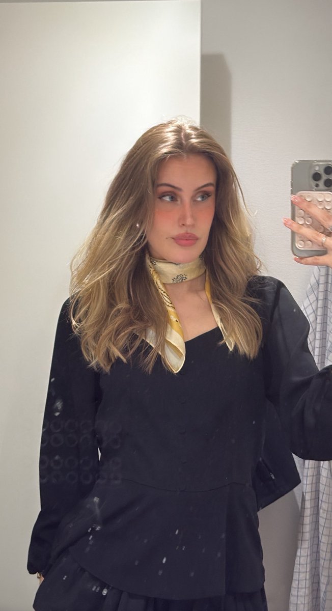 ik, the mirror is super clean 😌