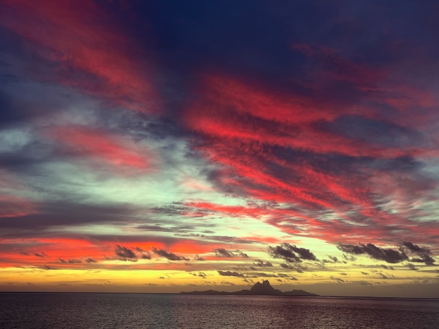 CHANGING SEASONS: After months of lazy cruising or quiet hibernation, September calls us back to life - a reminder that it’s time to get moving, planning, and long distance cruising once again. Read Noonsite's latest newsletter here: conta.cc/3HY9nzi