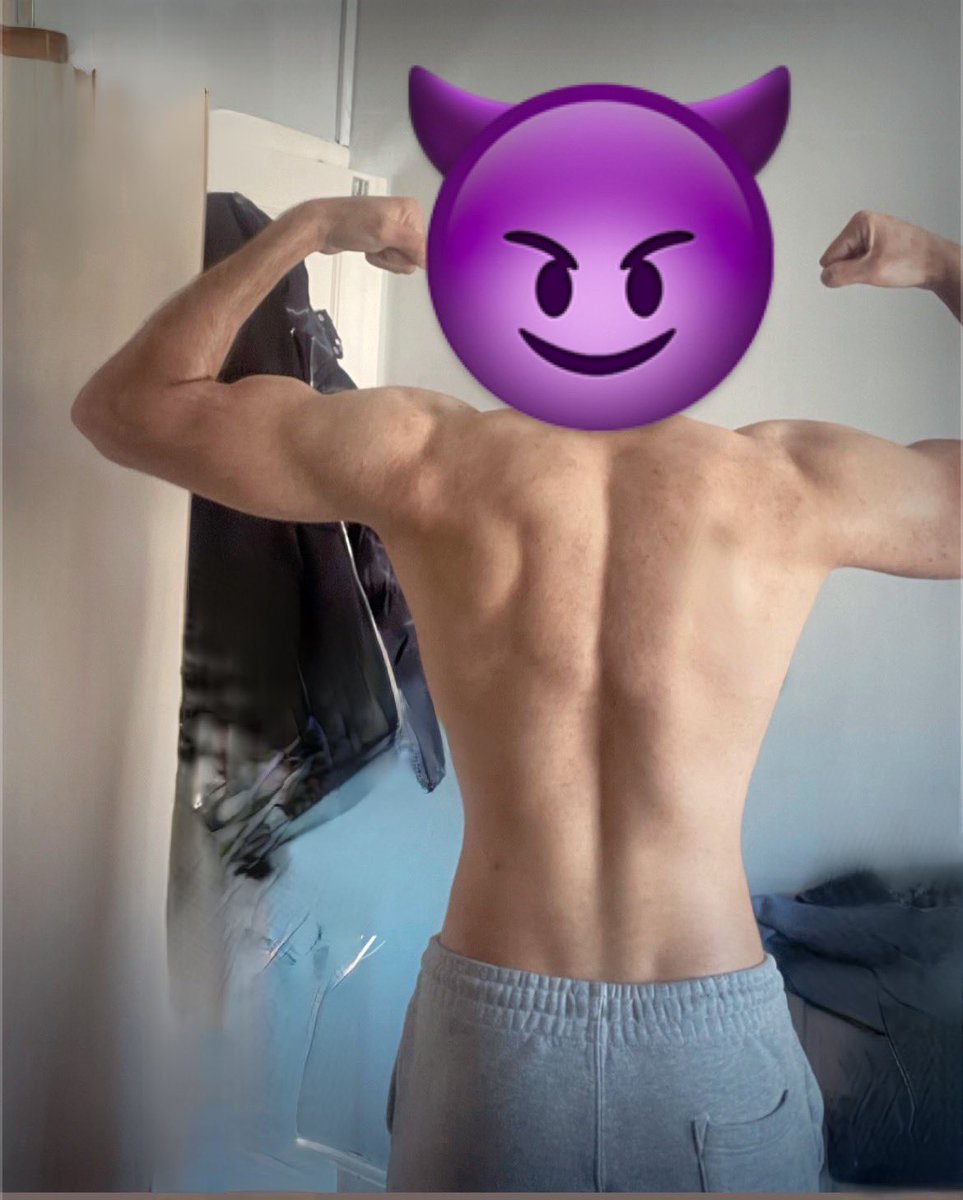 You address me as sir or master, worship me from head to toe 
Don’t waste my time with empty words. I don’t entertain beggars. Open your wallet or don’t even think about messaging me

Feet ukfeet ukfindom ukcashmaster cashmaster alpha alphafeet ukalpha drain ukdrain sissy sub