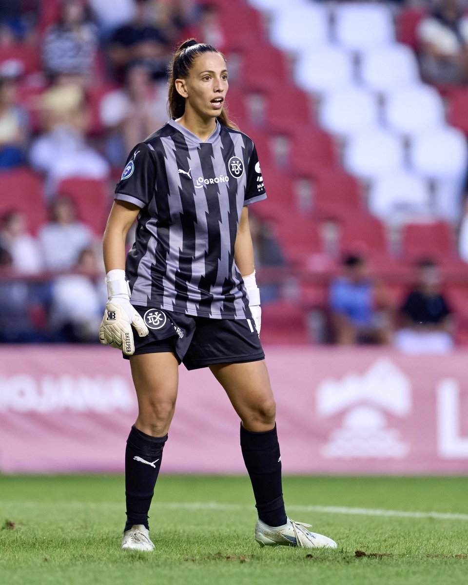 🔒 María Miralles, nueva dueña del cerrojo del DUX Logroño

#LigaFMoeve | <a href="/Mirallosa_/">Maria Miralles</a>