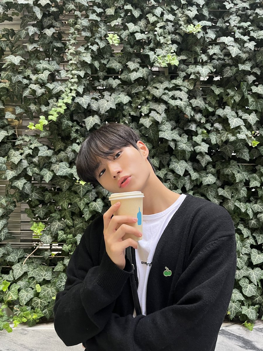 wjs143ILY's tweet image. 콩프들도 준서도 모두 행복한 9월 보내길 🍀