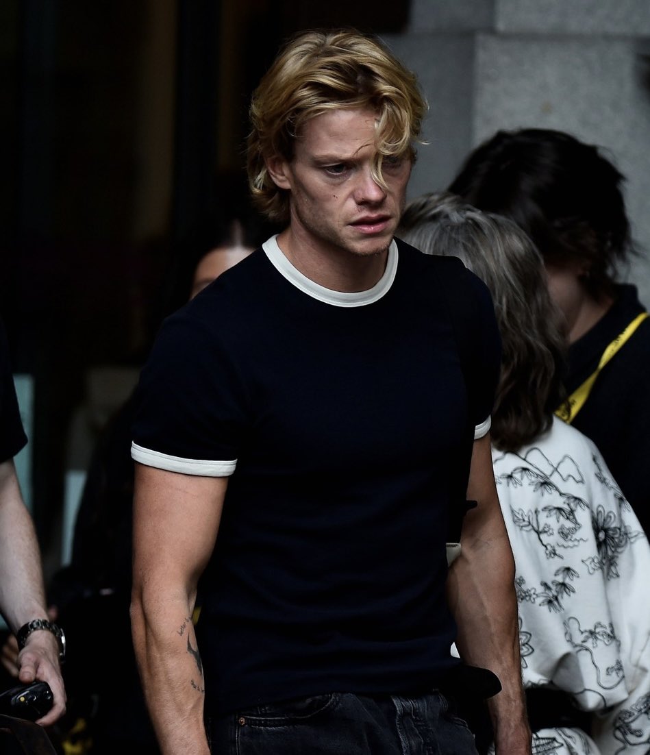 First photos of Tom Rhys Harries on the set of ‘CLAYFACE’ in London. 📷