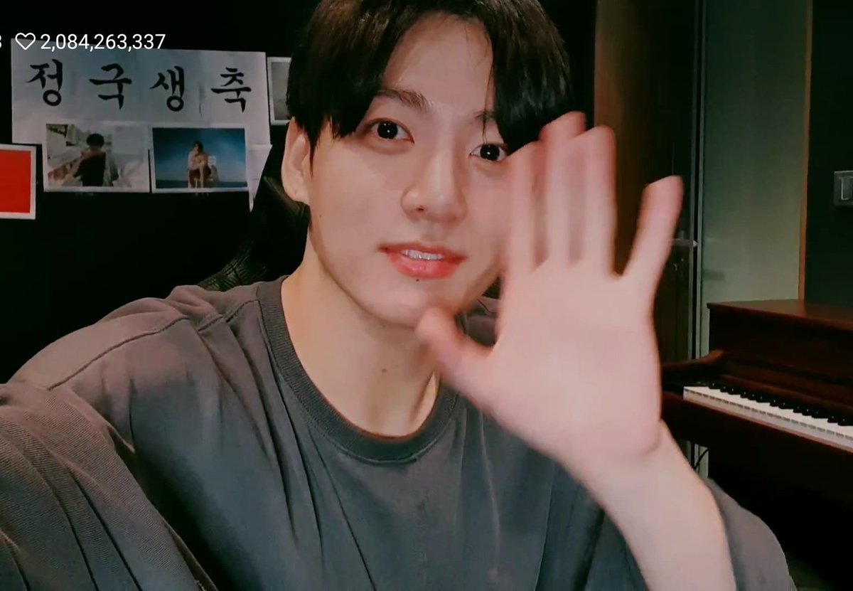 초 🐰 tweet media