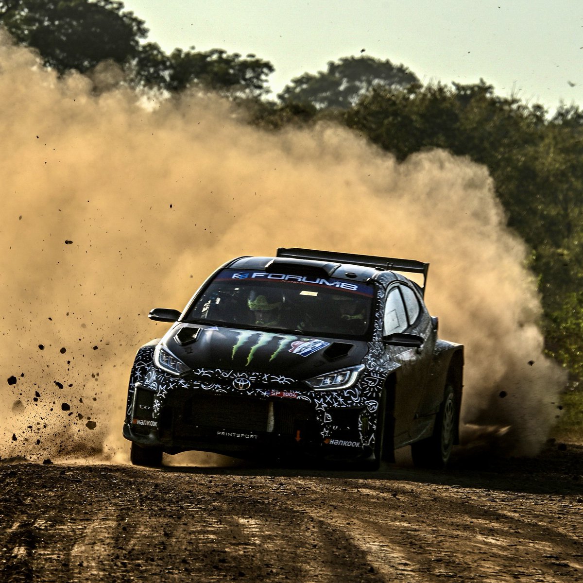 WRC2 winners in Paraguay! 🏆🇵🇾

Oliver Solberg and Elliott Edmondson fight back to take victory and increase their championship lead! 👏

#ToyotaGAZOORacing #GRYarisRally2 #RallydelParaguay