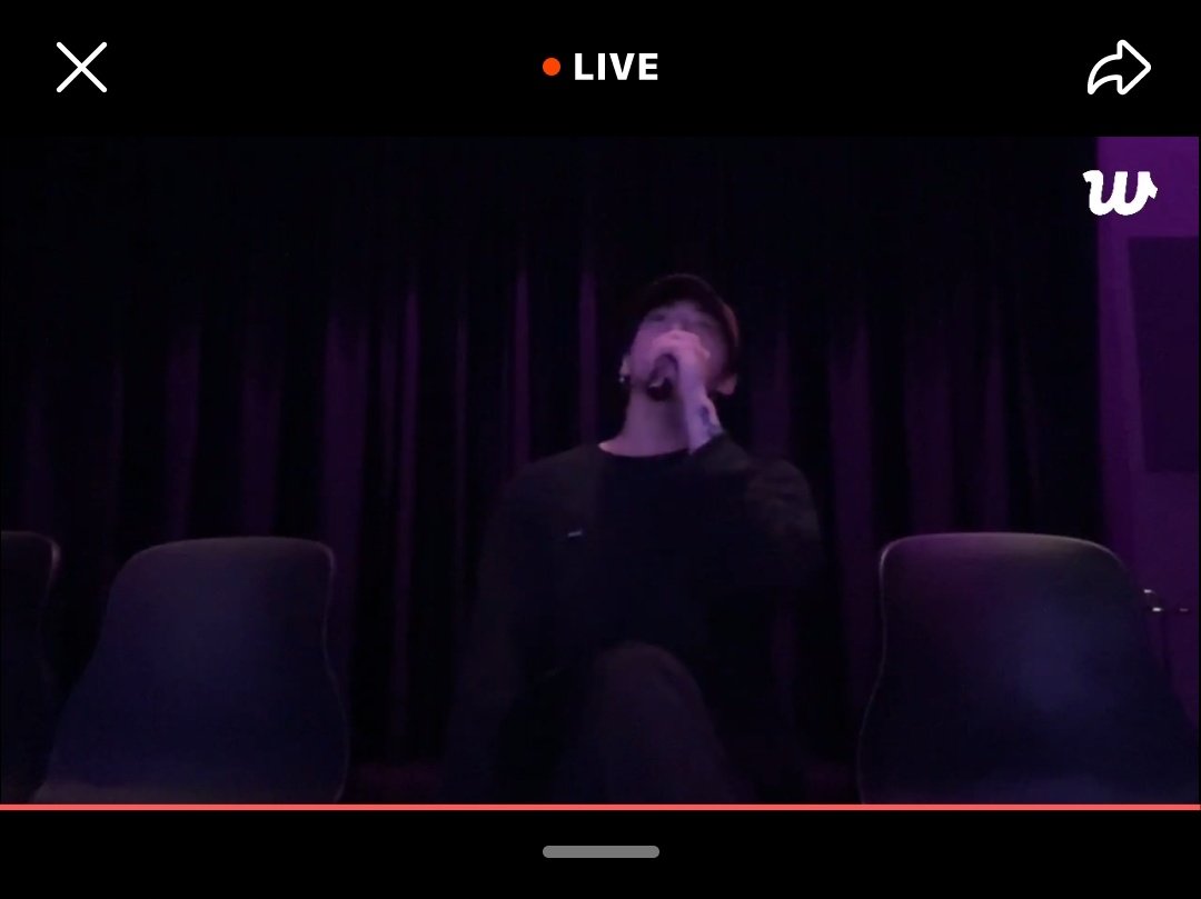 btslvers's tweet image. mi lugar seguro ❤️‍🩹