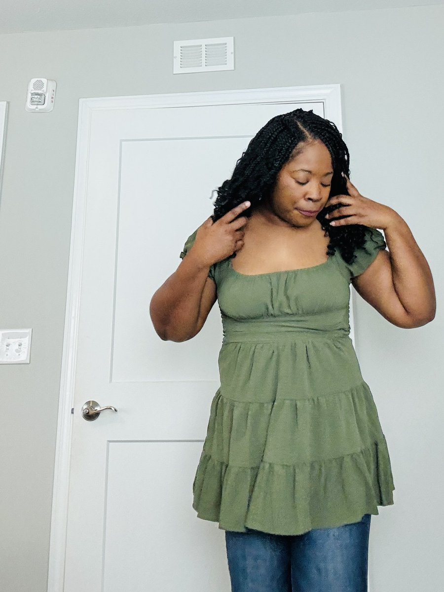 lasheikcalhoun's tweet photo. Fit check β
before I head out for the day. Iβm already transitioning to fall wear π #sundayvibes #lookoftheday #fallisnear https://t.co/VUPZ0yFvOO