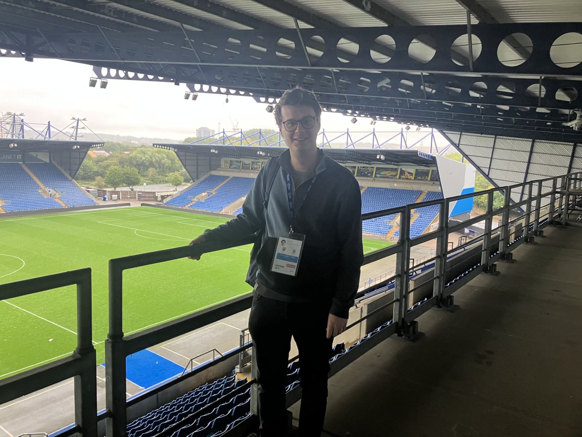 LiamRice_'s tweet photo. Yesterday was my last game covering #oufc for @OxfordMailOUFC

A whirlwind three years and a fitting end with that sublime Cameron Brannagan free kick

On deadline day duty tomorrow, so hopefully some more positives before I leave at the end of the week

Thank you to you all 💛💙 https://t.co/Ps6bt8XaBG