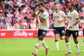 Jarrod Bowen on the Paqueta speculation: “do not believe everything you read online”. 

Why do people put so much stock in supposed ITKs who don’t know all the facts? Paqueta was roundly abused before and during the game online but we’ve all seen his celebration since #WHUFC