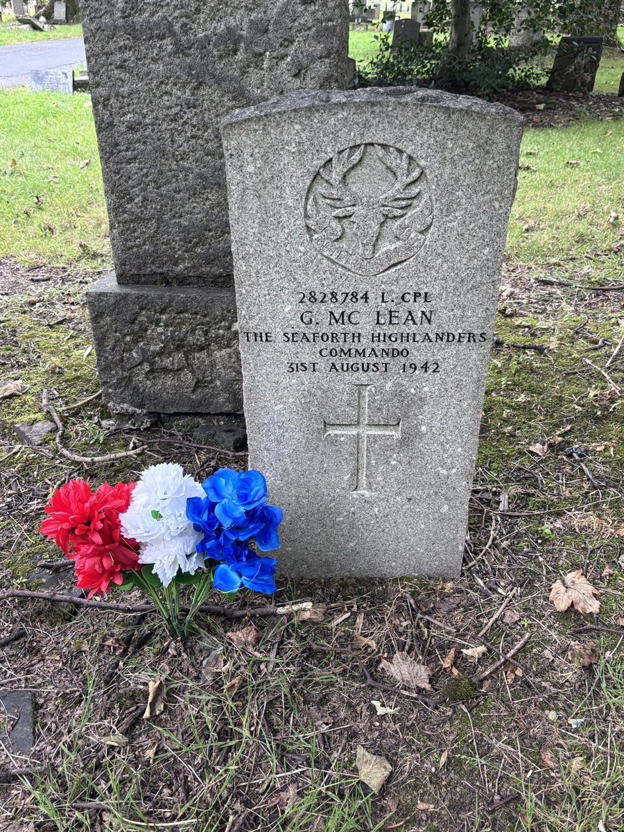 Thank you as always to <a href="/govanrearZ/">Wishyouwerehere#56</a>, <a href="/GrandadWolf64/">GrandadWolf 🎗️🧡🖤🐺</a>, <a href="/Eastwood1A1/">ALAN EASTWOOD OBE.</a>, <a href="/markweb73/">Mark 🏴󠁧󠁢󠁥󠁮󠁧󠁿🇬🇧 also known as Accyhammer🎗</a>, 
<a href="/JanetWhittake19/">Janet Whittaker</a>, <a href="/walksmimi/">ElizaW</a>, <a href="/DebrashawF/">Deb</a>, <a href="/SimonB1909/">Simon Bamford</a>, <a href="/sunnyayrshire/">Katy</a>, <a href="/Christi15282501/">queenchrissie. 💙💛</a> also to <a href="/KeyserSosse/">KeyserSosse</a> for laying the flowers, and all of our followers 🙏 
❤️🤍💙