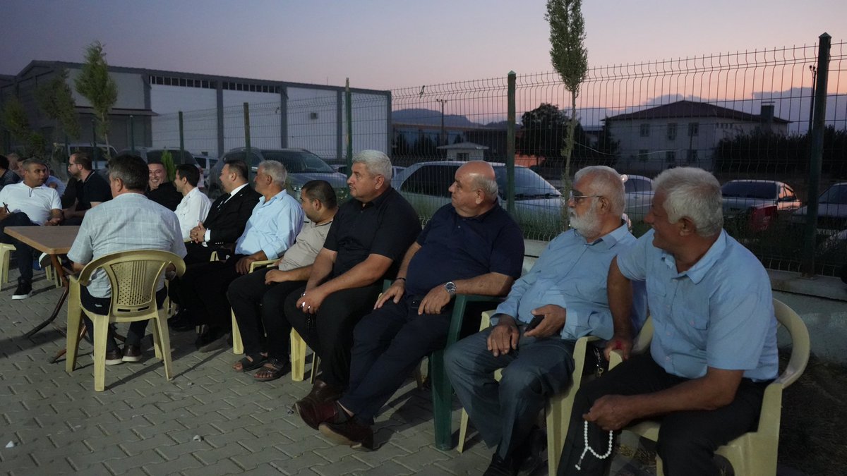 Halamın oğlu Murat Yiyen’in  oğlu Süleyman kardeşimin mutlu günlerinde yanlarındaydık 🙏🏻

Yüce Allah’tan, çiftimiz Güler ve Süleyman kardeşim için bir ömür boyu mutluluklar dilerim 🙏🏻