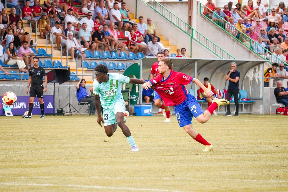 ⌚️ 90’ | 0-0 | 10 minutos de añadido 

#TeruelBetisB