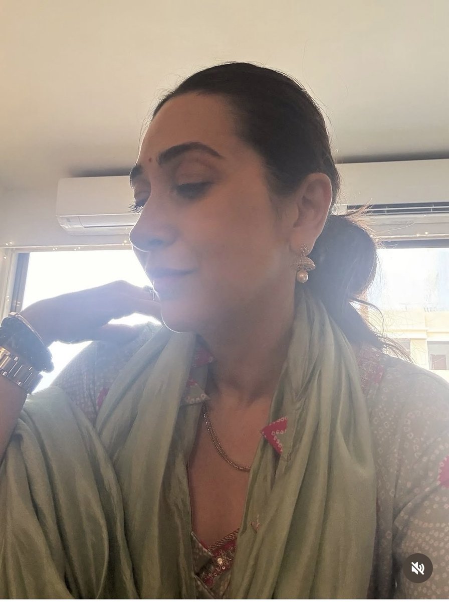 Team Karishma Kapoor 🇮🇳 tweet media