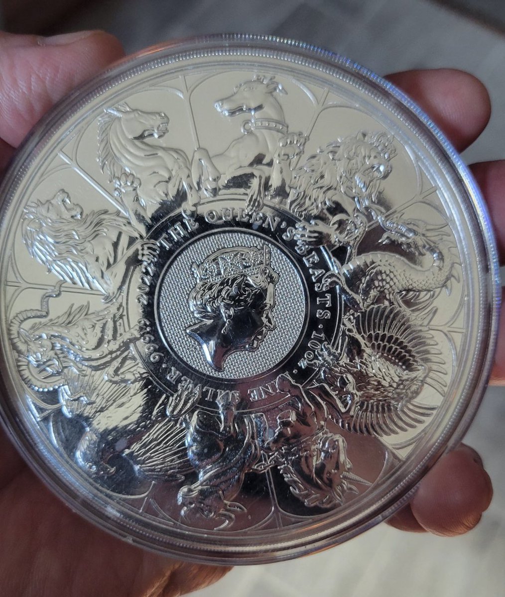 TheSilverLion1's tweet image. As Its Sunny Sunday have another Community Post! 🪙 
#Silver #Gold #silversqueeze #Silver #SilverPrice #GoldPrice #Investing  #GoldCoin #SilverCoins #Money #Stacking#Money 

📍Official YouTube Subscribe! 
youtube.com/@thesilverlion…