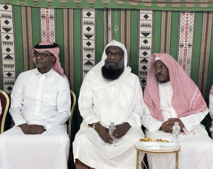إنتقل إلى رحمة الله تعالى 
والد الجميع الشيخ   #محمد_بن_عبدالله_المطرود
 الشيخ المؤذن الزاهد العابد ، الله يرحمه و يغفر له وهو والد ابن العم الدكتور عبدالله المطرود <a href="/almatarod/">د.عبدالله بن محمد المطرود🇸🇦❤🕋</a> 
و إنا لله و إنا إليه راجعون .. ولا حول ولا قوة إلا بالله .