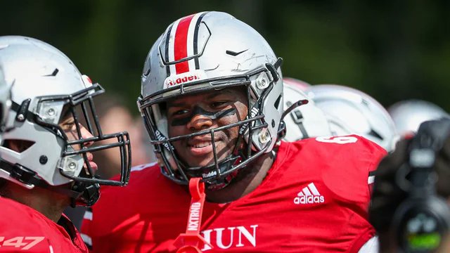 Princeton (N.J.) Hun School OL Greg Thomas II made it up to Penn State's season opener and he described it as a "truly unforgettable" experience.

More on the offered O-Lineman's relationship with Phil Trautwein &amp; his interest in PSU 👇

VIP (75% OFF): 247sports.com/college/penn-s…