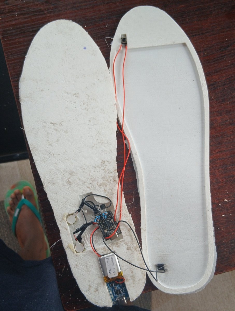 EmmyCodes tweet media