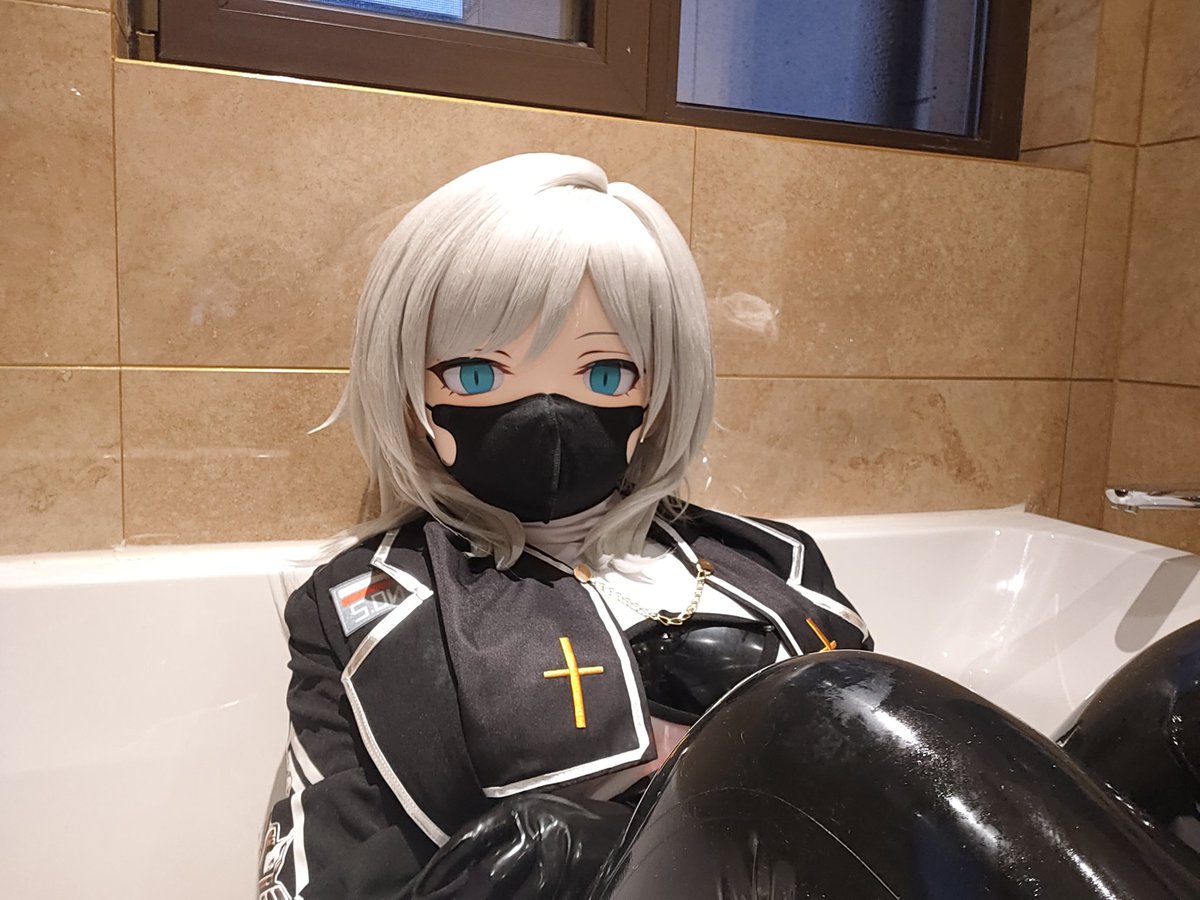 #kigurumi #着ぐるみ #latex
胶浮_(:з」∠)_