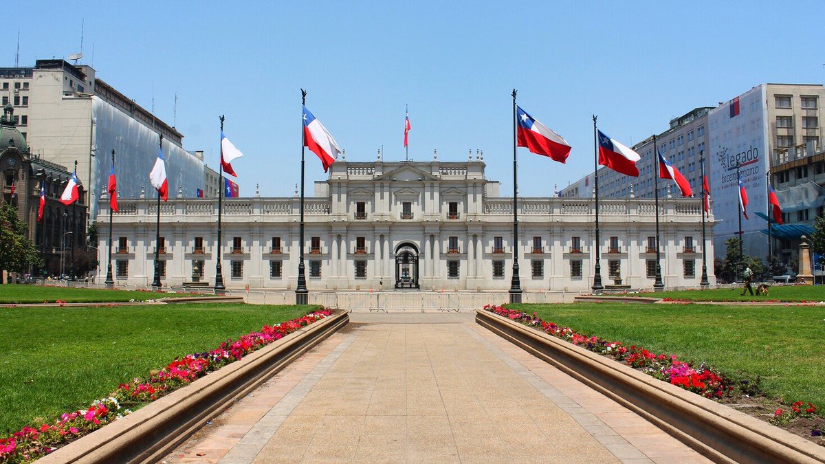🇨🇱 Próximas #elecciones en #Chile 

🗳️ Presidencial: 06/11/2025 (1.ª vuelta) y 14/12/2025 (2.ª vuelta) ⌛️

🗳️ Legislativas: 06/11/2025 ⌛️ ➤ 155 escaños de la Cámara de Diputados y 23 de los 50 escaños del Senado

#Elecciones2025 #EleccionesChile #Elections2025 #Elecciones2025CL