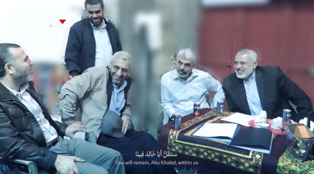 Şehid olanlara niye üzülüyoruz? Kendi halimize yanalım.  

Gazze metrekareye en fazla adamın oldugu yerdir.