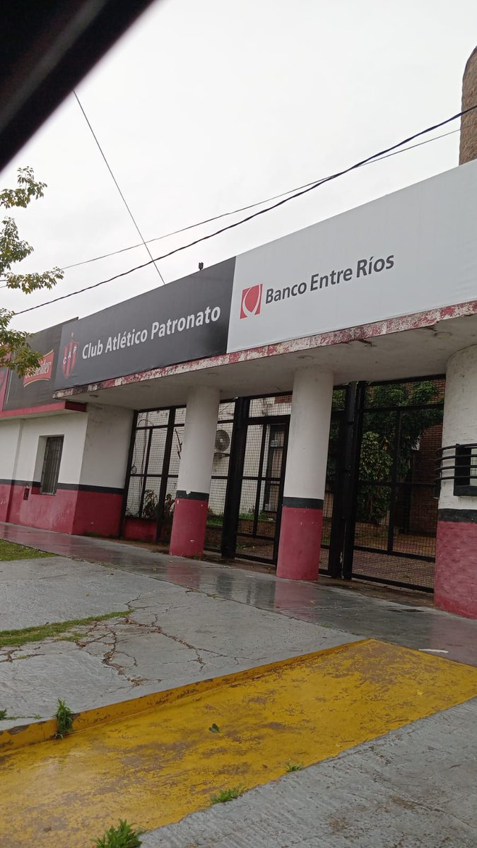 ✔️ Ya estamos en Paraná. Equipo completo.

#VamosBohemio 💪🏼

#AtlantaDeMiVida 💛💙