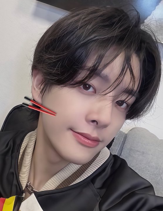 MINIK KIZIM.. PIREMSESIM BENIM..