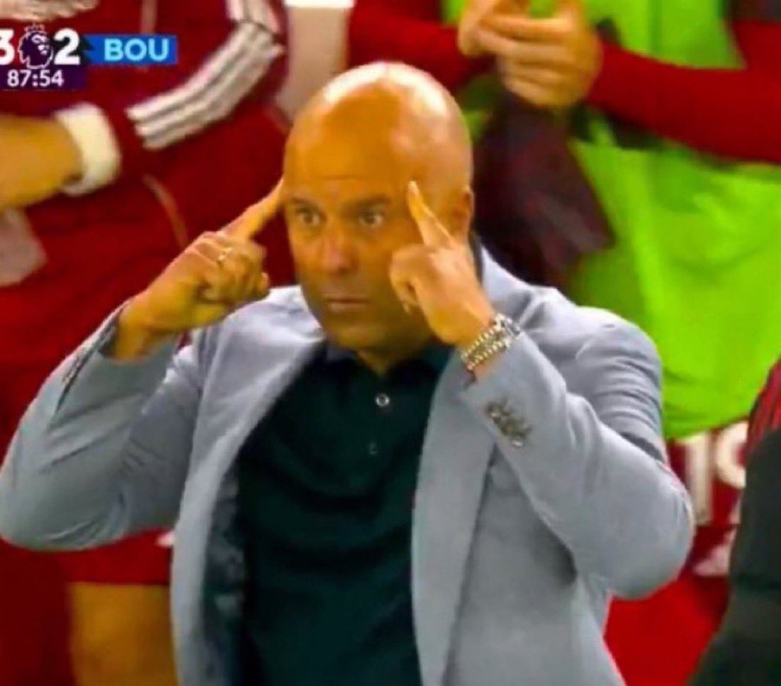 اهدافهم أما من دربكة غير منطقية أو  كور ثابتة 

سلوت : 

#ليفربول_آرسنال