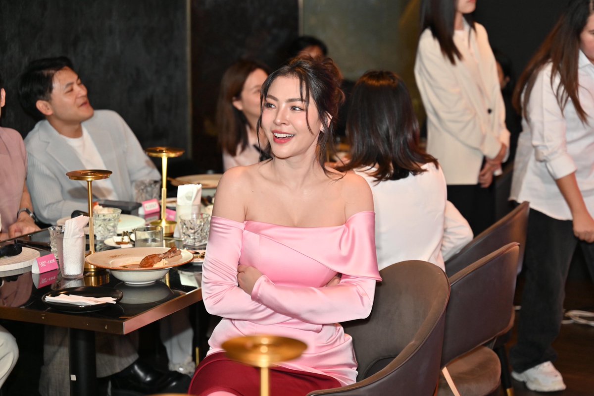 🌆 เมื่อค่ำคืน ณ แม่น้ำเจ้าพระยาได้กลายเป็นฉากแห่งความประทับใจ! ในงาน CATHY DOLL x WATSONS FIRST GRAND OPENING WITH FAYE เราได้มีโอกาสใกล้ชิดกับพรีเซนเตอร์คนสวยอย่าง "ฝ้าย พีรญา" พร้อมดินเนอร์สุดพิเศษและกิจกรรมที่เต็มไปด้วยรอยยิ้ม