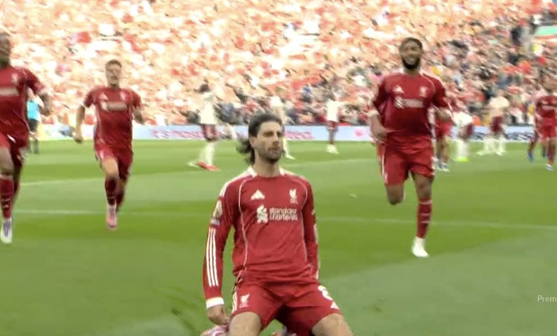🚨🚨No Liverpool fan should have less than 2000 followers, Reply under this tweet and follow everyone who likes your tweet ❤️❤️