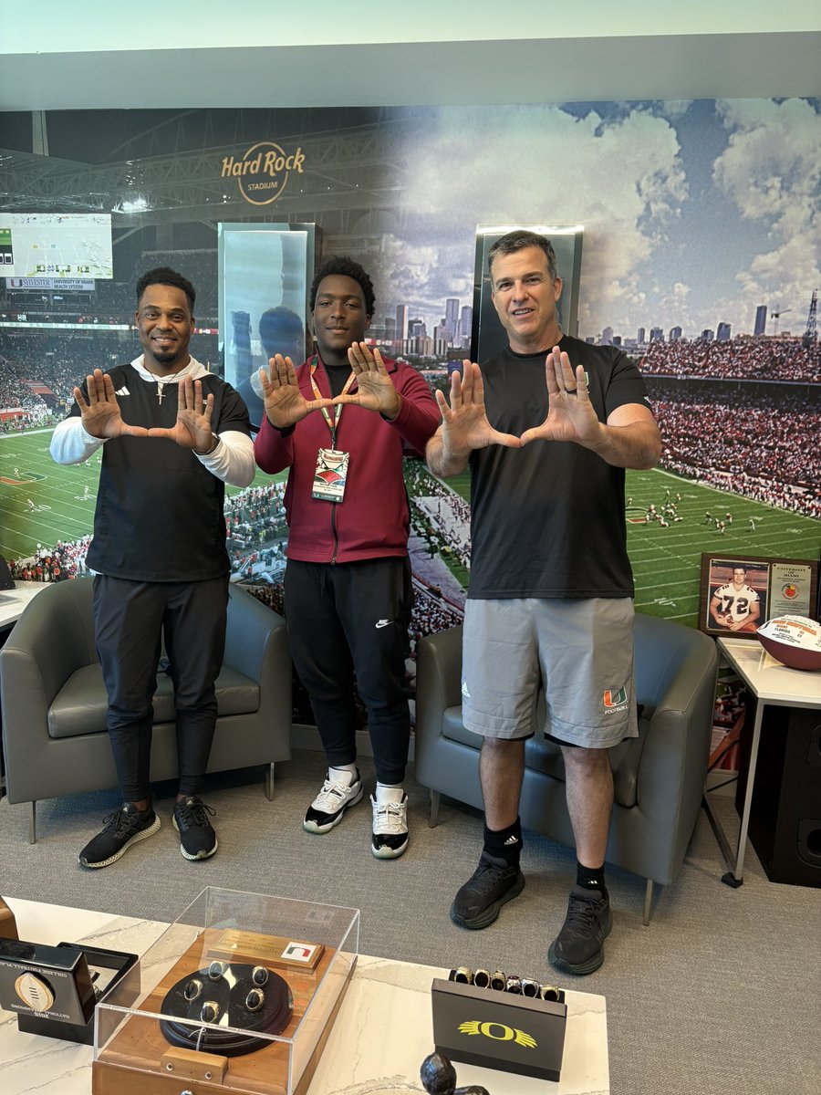 Excited to be back at The 🙌 today! 

<a href="/coach_cristobal/">Mario Cristobal</a> <a href="/Coach_Merritt/">Matt Merritt</a>
<a href="/CoachRaw_/">Coach Raw</a> <a href="/CoachLeeIV/">William H. Lee IV "Coach Will-Lee" | PHIL 4:13</a> 
<a href="/NighbertChad/">Coach Chad Nighbert</a> 

#GoCanes