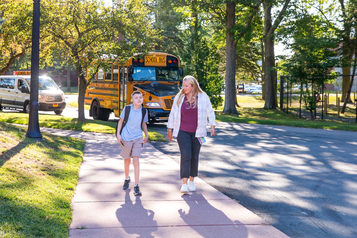 PerkinsVision's tweet image. The countdown is on: just 2 more sleeps until our #FirstDayOfSchool! 💙 While we wait to hear the white canes tapping and Perkins Braillers clacking, here’s a throwback from last year’s big day. ✨📸